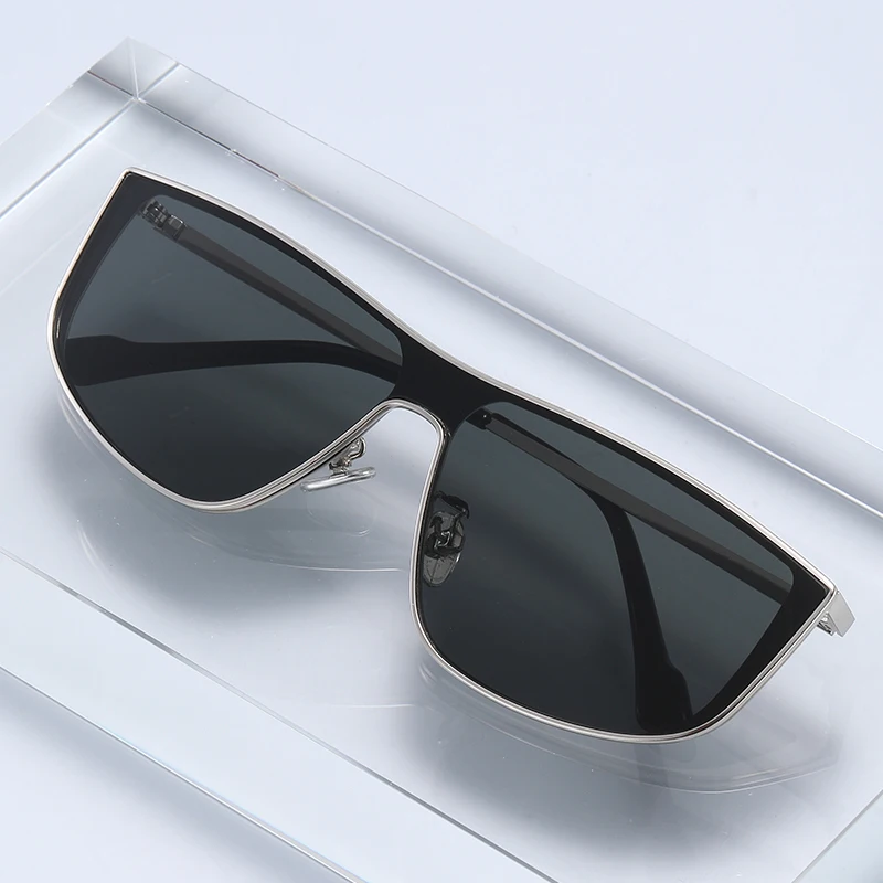Metal Frame One-piece Sunglass - Metal Photo Panel ulasan dan harga